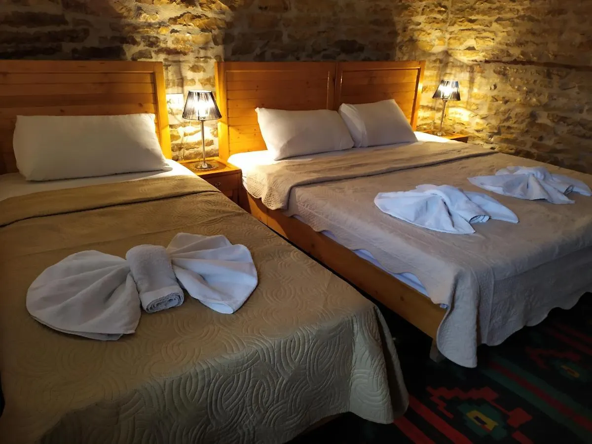Guest House Salaria Gjirokastër