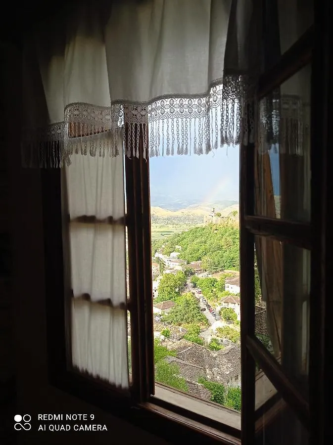 Guest House Salaria Gjirokastër