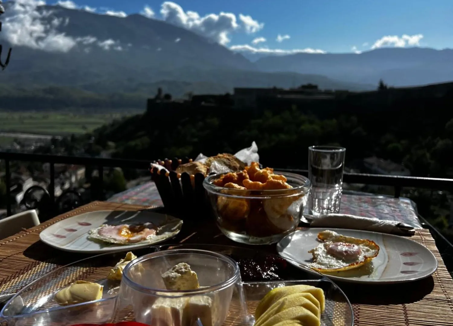 Guest House Salaria Gjirokastra 0*,