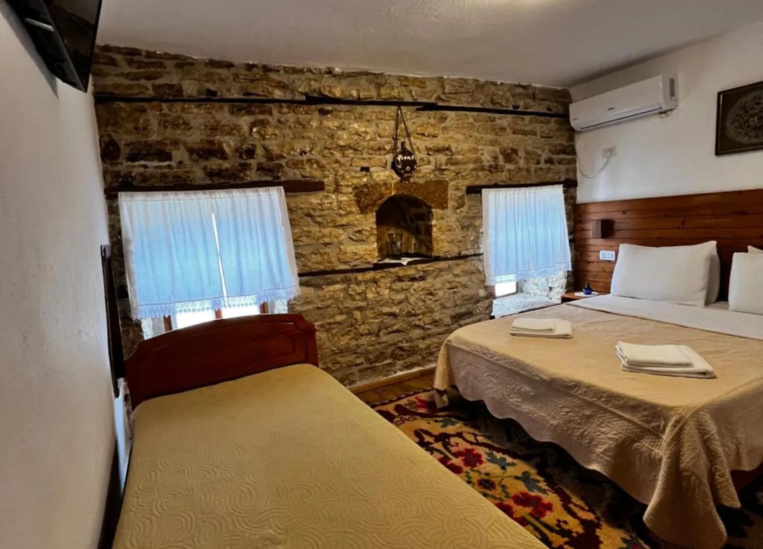 Guest House Salaria Гирокастра