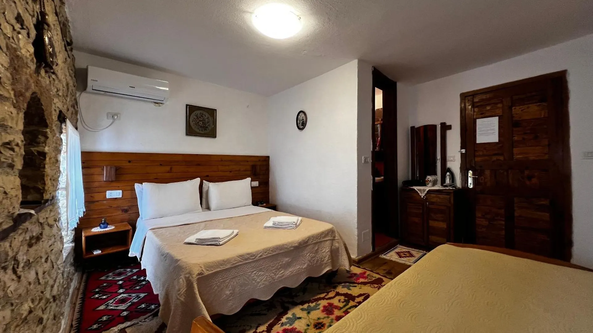 Guest House Salaria Гирокастра