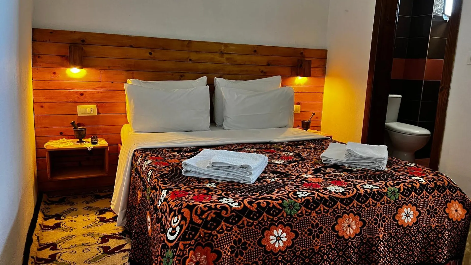 Guest House Salaria Гирокастра