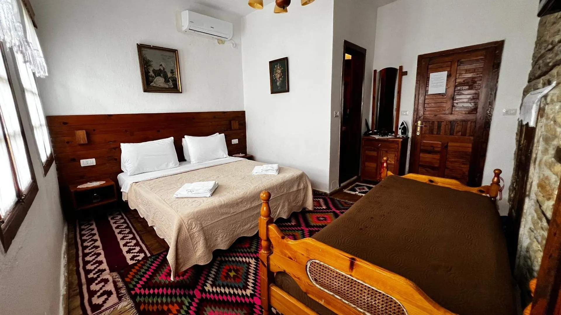 Guest House Salaria Гирокастра