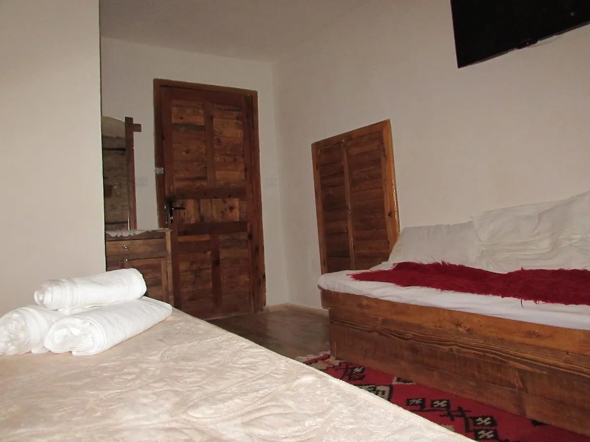 Guest House Salaria Gjirokastër