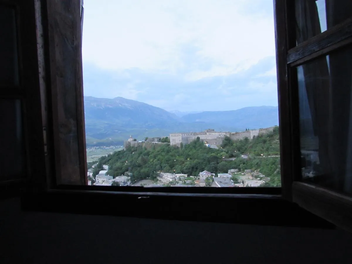 Guest House Salaria Gjirokastër