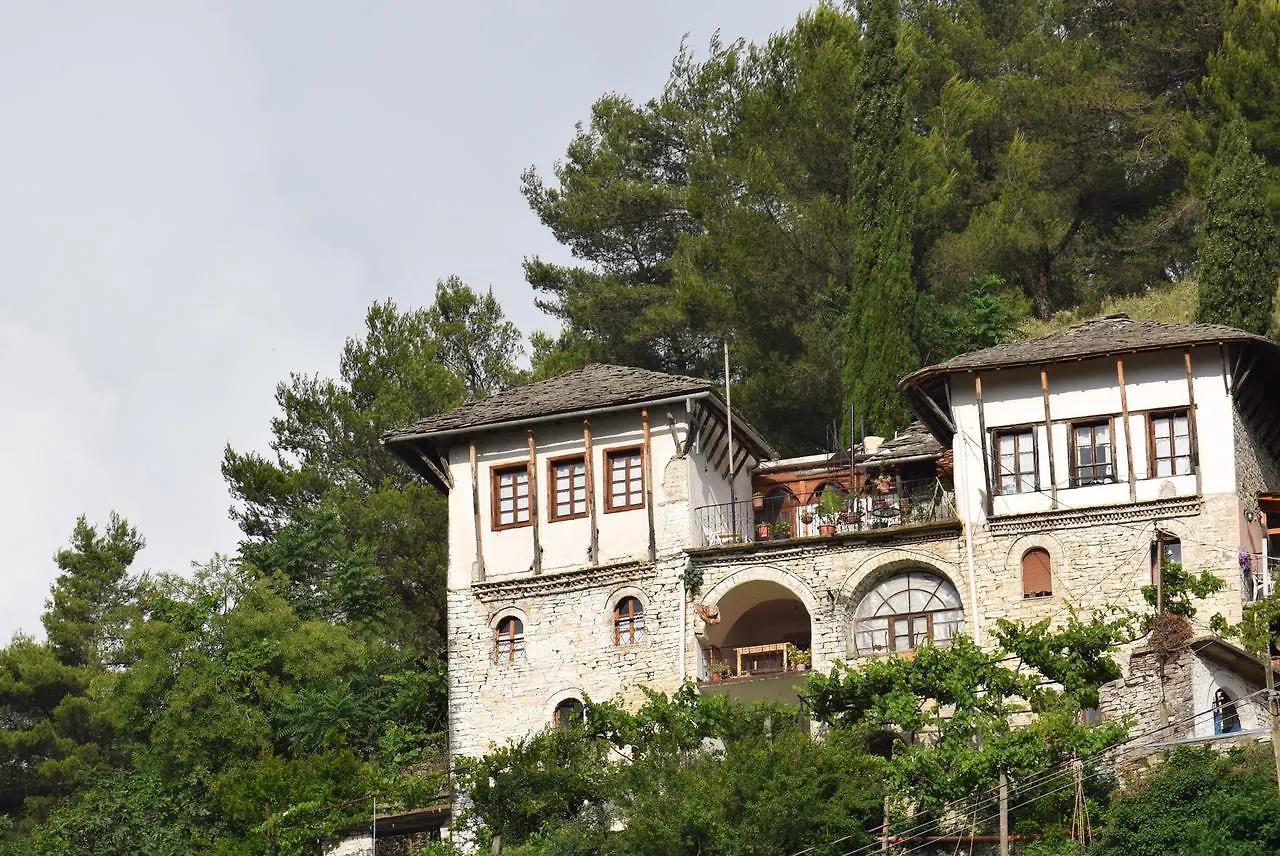 Guest House Salaria Гирокастра
