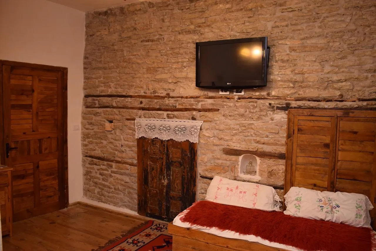 Guest House Salaria Гирокастра 0*,