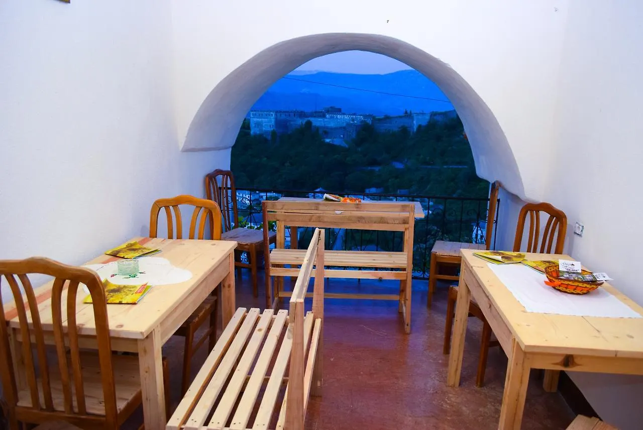 Guest House Salaria Гирокастра Албания