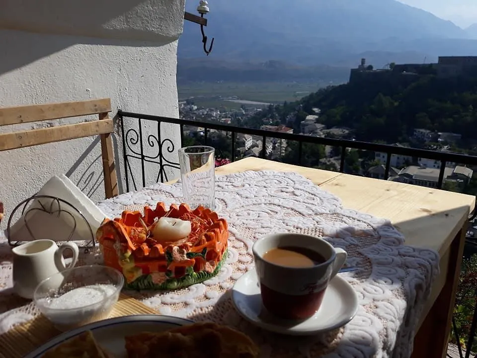 Guest House Salaria Gjirokastër