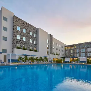 https://city-express-suites-cancun-aeropuerto-77506.quintano-roohotels.com